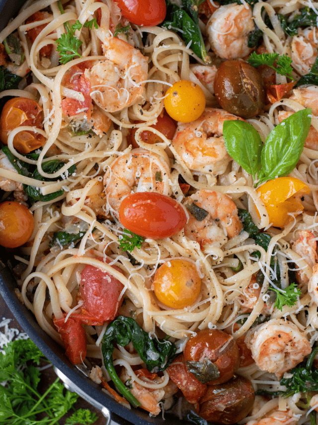 Shrimp Pasta with Cherry Tomatoes, Rosé and Spinach
